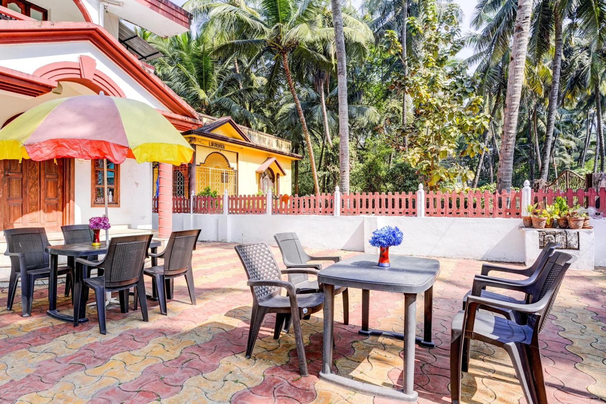 Oyo Flagship Triple Beach Guest House Benaulim Eksteriør bilde