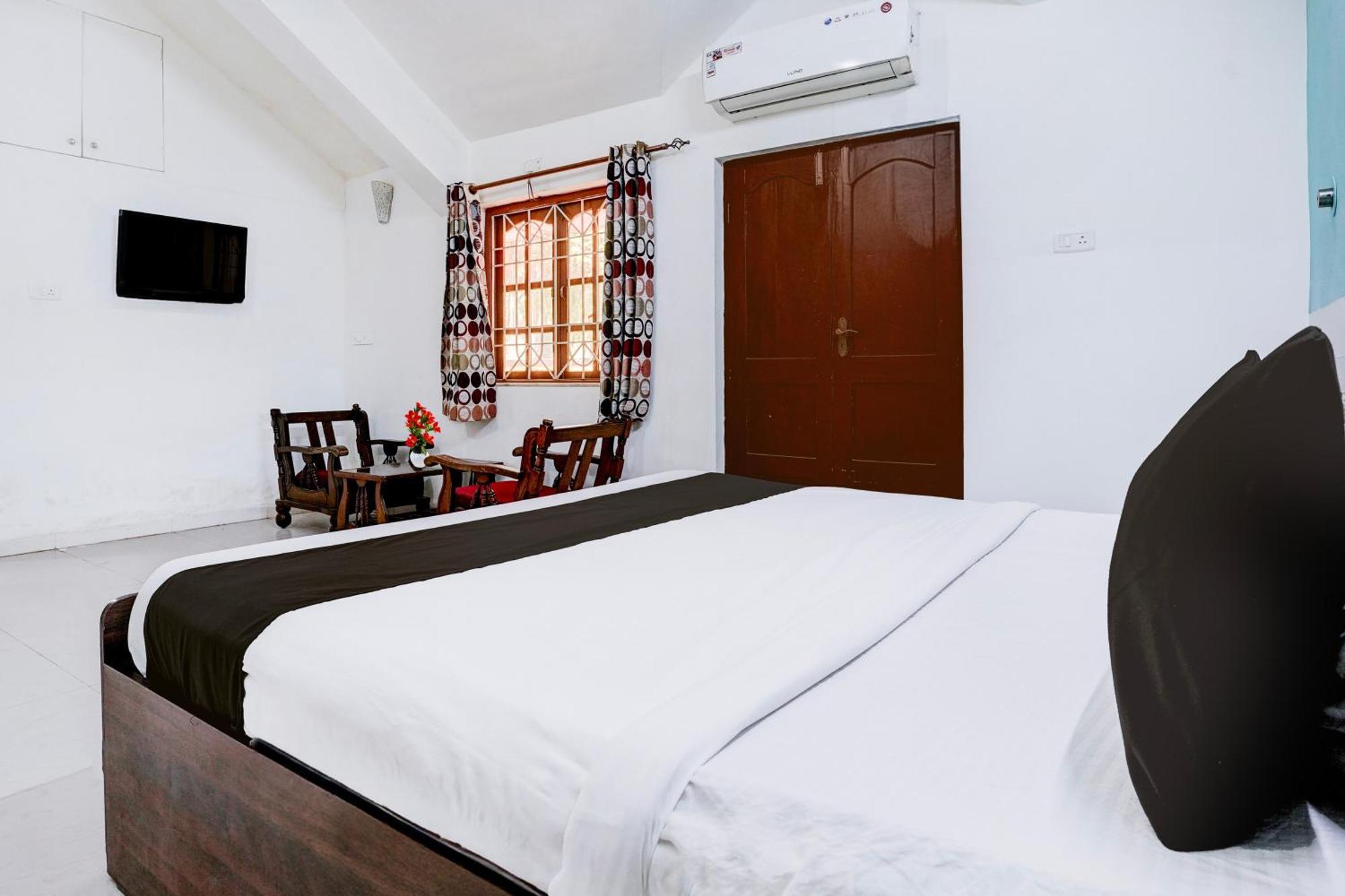 Oyo Flagship Triple Beach Guest House Benaulim Eksteriør bilde