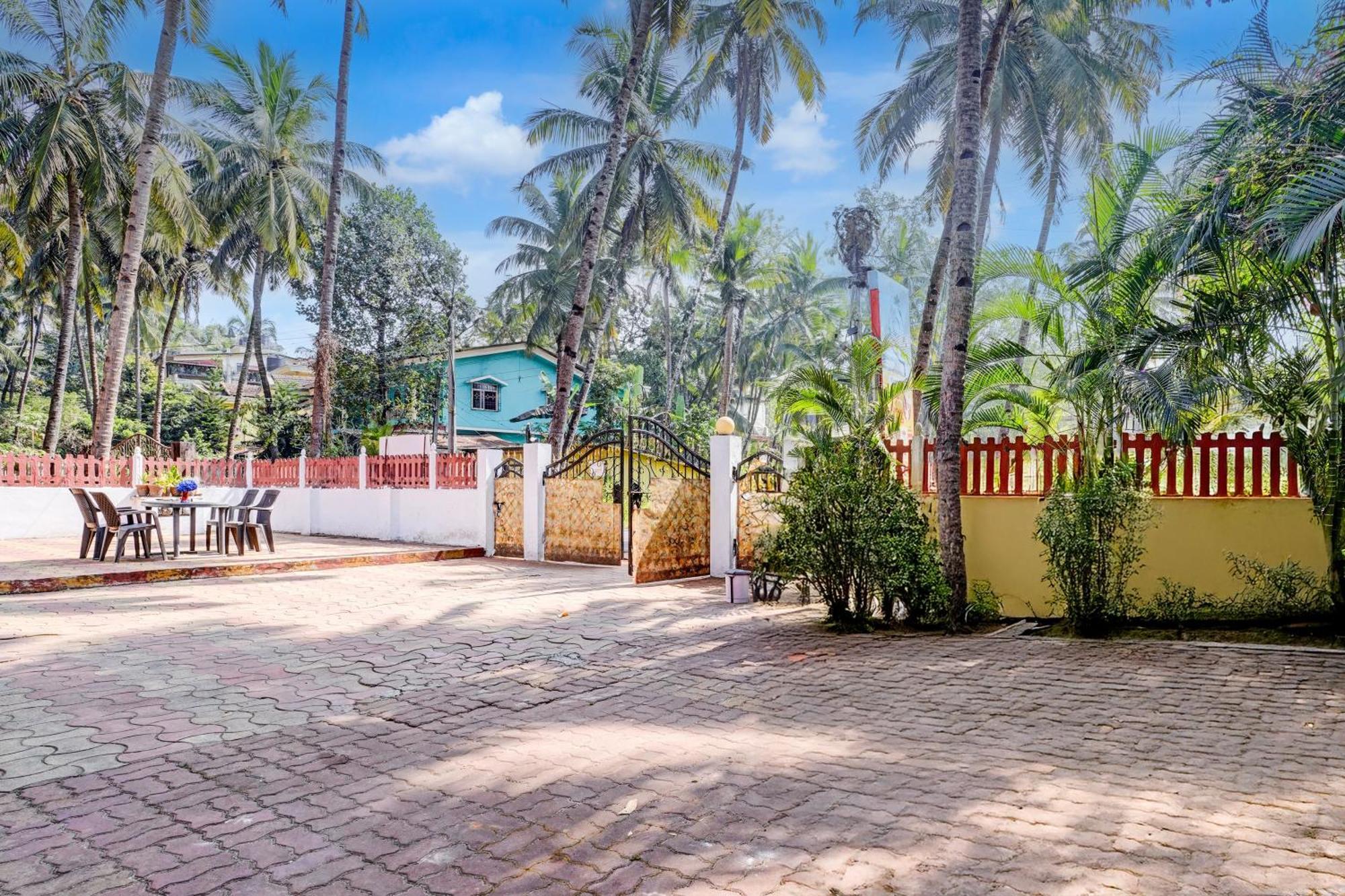 Oyo Flagship Triple Beach Guest House Benaulim Eksteriør bilde