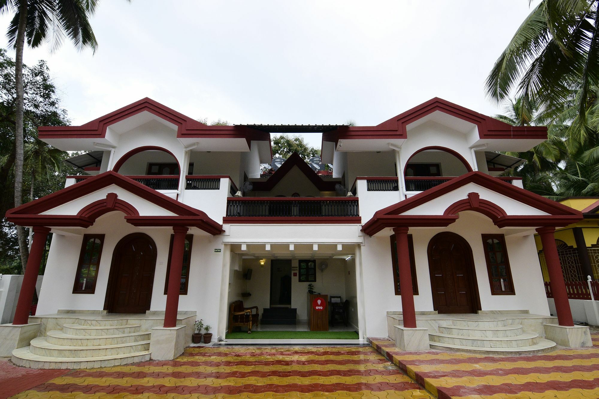 Oyo Flagship Triple Beach Guest House Benaulim Eksteriør bilde